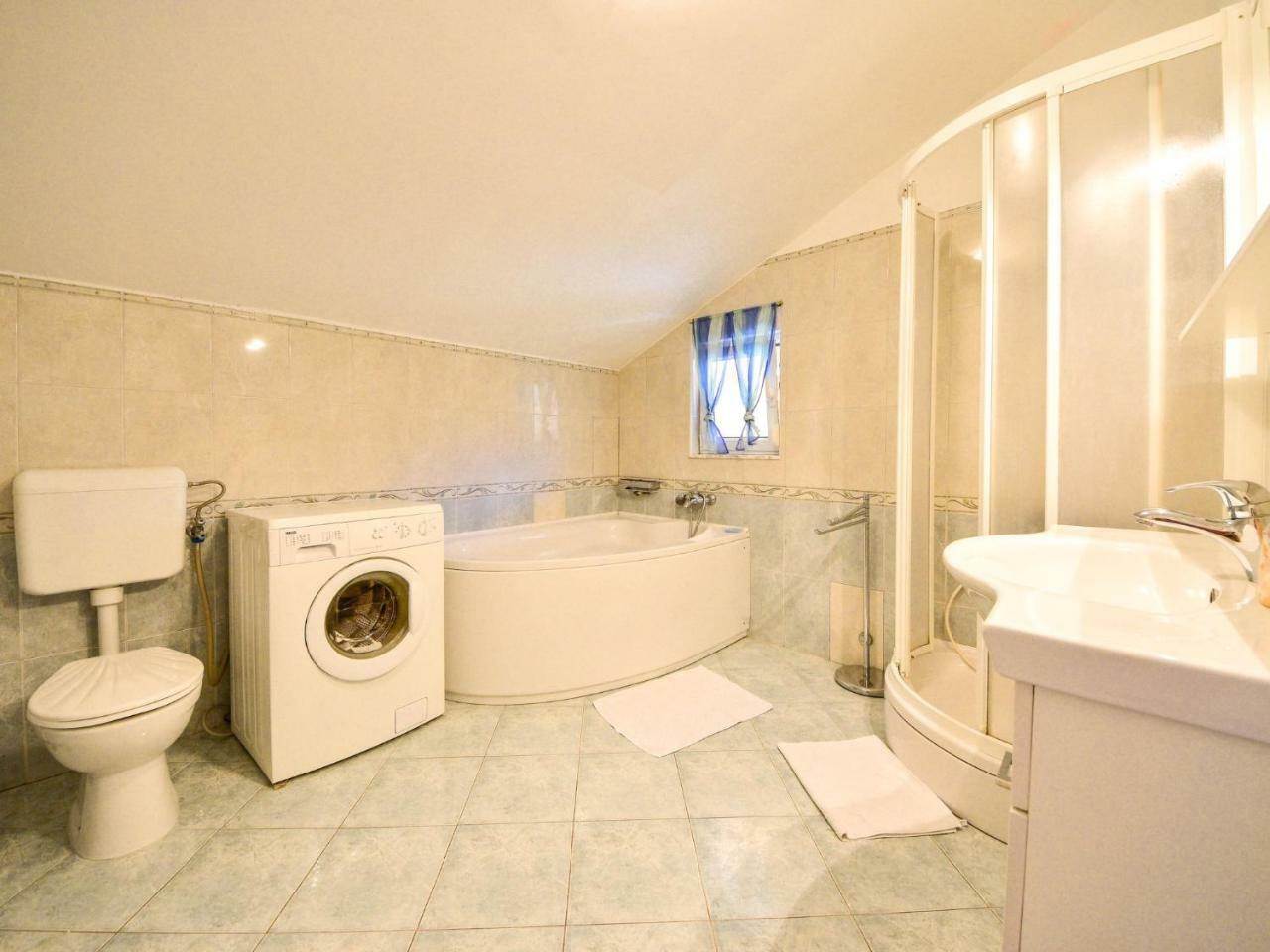Apartment Olga-5 By Interhome Banjol Kültér fotó
